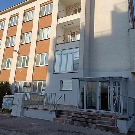 Ubytovna Nobelova Bratislava Eksteriør bilde